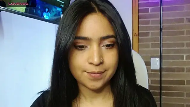 helenacyruss online show from 11-21-25, 05:22