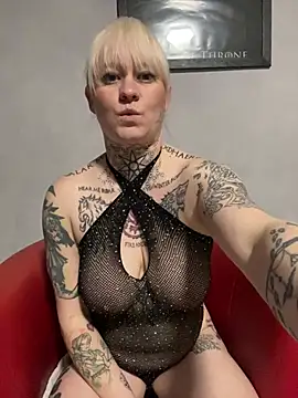 poussichienne online show from 02-27-25, 04:53