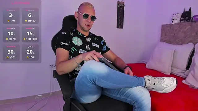 Damon Bakert online show from 10-28-25, 03:58