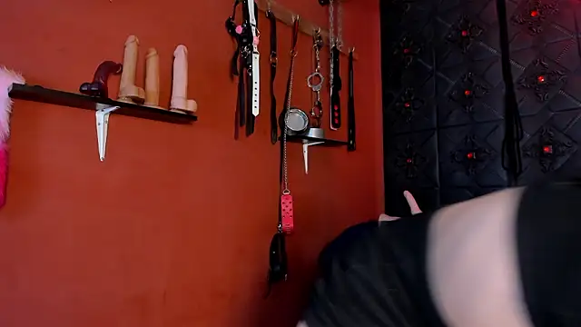 annavi  online show from 03-06-26, 07:10