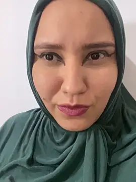 hannahayat online show from 01-31-25, 03:44