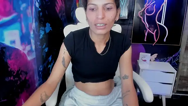 Snapshot of ImCrazzy chatting on 02-03-25, 01:51 ImCrazzy online show from 02-03-25, 01:51