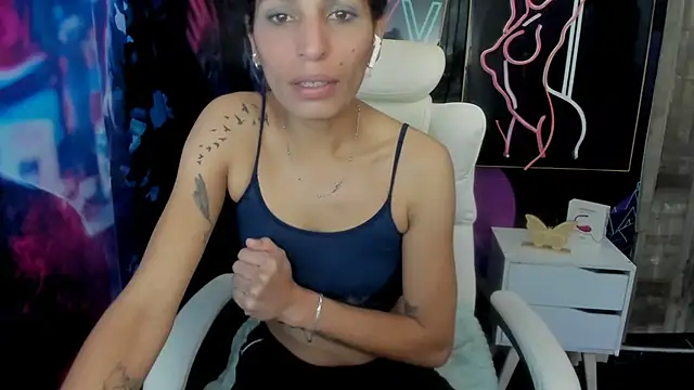 Snapshot of ImCrazzy chatting on 02-04-25, 01:38 ImCrazzy online show from 02-04-25, 01:38