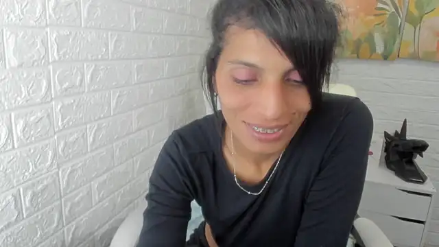 Snapshot of ImCrazzy chatting on 02-19-25, 07:48 ImCrazzy online show from 02-19-25, 07:48