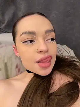 Snapshot of AnaWest chatting on 01-20-25, 05:48 AnaWest online show from 01-20-25, 05:48