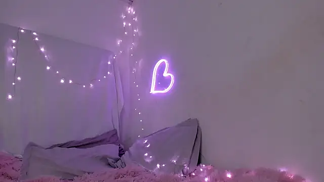 BonnieCute  online show from 12-28-24, 12:03