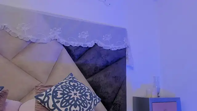 BonnieCute  online show from 09-19-25, 12:23