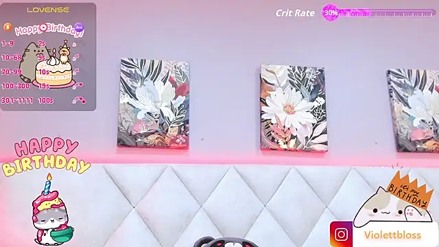 Snapshot of Violettbloss chatting on 10-18-25, 03:20 Violettbloss online show from 10-18-25, 03:20