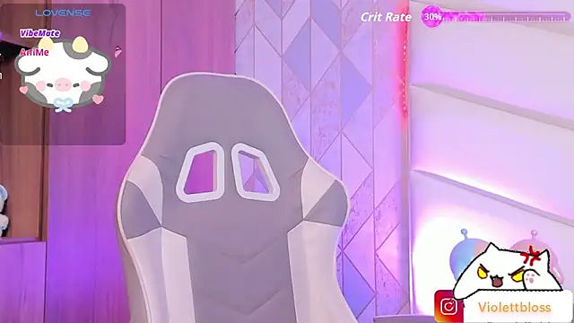 Snapshot of Violettbloss chatting on 02-27-26, 03:39 Violettbloss online show from 02-27-26, 03:39