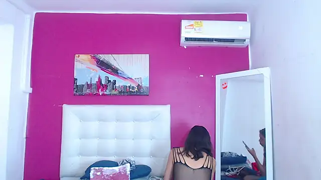 nextdoor fantasy1 online show from 10-17-25, 03:31