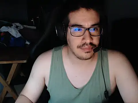 Snapshot of thealfawolf01 chatting on 12-26-24, 12:25 thealfawolf01 online show from 12-26-24, 12:25