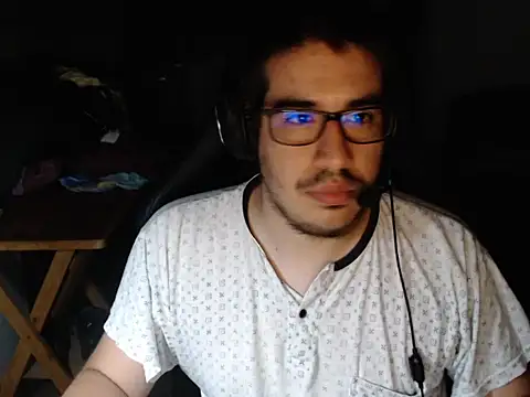 Snapshot of thealfawolf01 chatting on 01-14-25, 02:50 thealfawolf01 online show from 01-14-25, 02:50