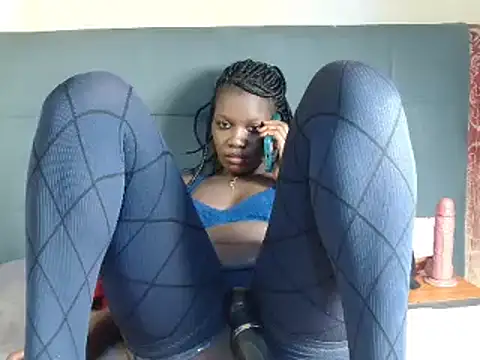 Layla Amish1 online show from 11-10-25, 04:17