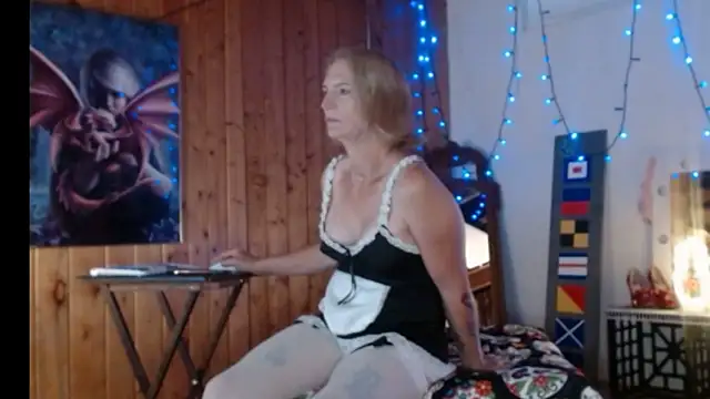 JamieBottoms online show from 06-19-26, 02:10
