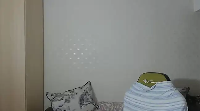 Snapshot of PrinceEagle chatting on 02-13-25, 12:24 PrinceEagle online show from 02-13-25, 12:24