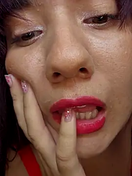 Snapshot of Blushing_Katy chatting on 02-21-25, 09:22 Blushing Katy online show from 02-21-25, 09:22