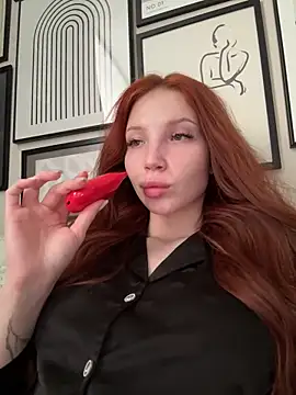 Snapshot of JudyWalkerr chatting on 02-20-25, 12:25 JudyWalkerr online show from 02-20-25, 12:25