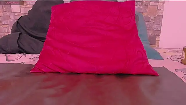 CrazyRousex online show from 01-10-25, 04:09