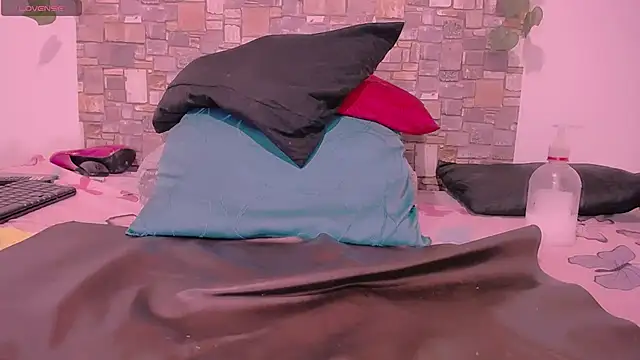 CrazyRousex online show from 01-17-25, 02:50