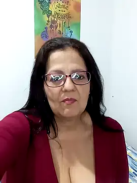 Snapshot of CasandraJones1 chatting on 01-09-25, 05:02 CasandraJones1 online show from 01-09-25, 05:02