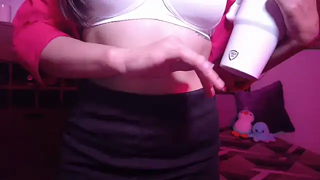 MidnightFlame online show from 10-28-25, 05:26