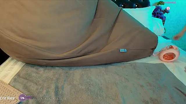 kate picture  online show from 03-07-25, 08:13