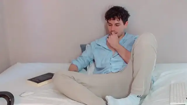 Elio555 online show from 01-12-25, 07:53