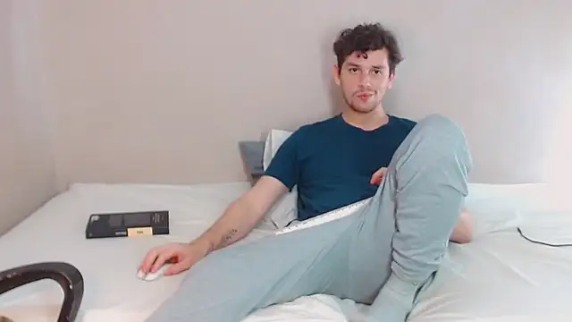 Elio555 online show from 01-18-25, 11:44