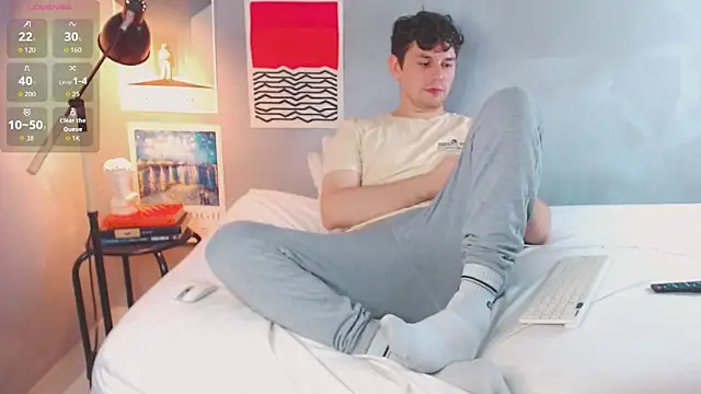 Elio555 online show from 11-02-25, 02:03