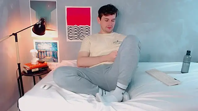 Elio555 online show from 12-13-25, 08:36