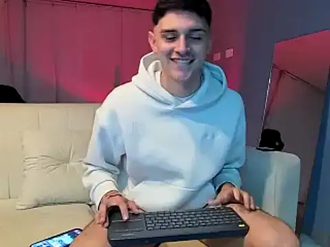 Snapshot of bastia_noooo chatting on 12-30-24, 05:37 bastia noooo online show from 12-30-24, 05:37