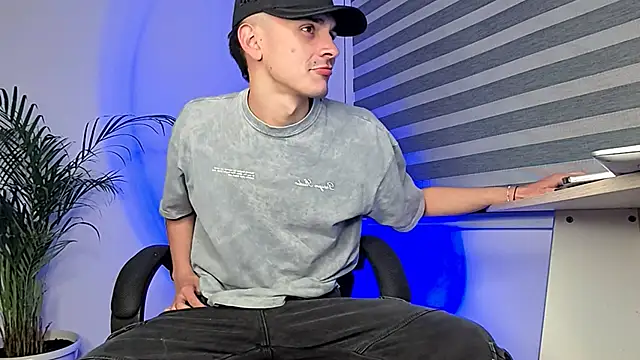 Snapshot of bastia_noooo chatting on 09-09-25, 06:24 bastia noooo online show from 09-09-25, 06:24