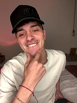 Snapshot of bastia_noooo chatting on 10-18-25, 02:14 bastia noooo online show from 10-18-25, 02:14