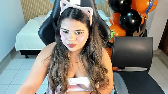 Snapshot of samy_19_ chatting on 11-05-25, 11:10 samy 19 online show from 11-05-25, 11:10