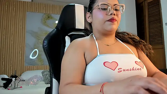 Snapshot of samy_19_ chatting on 11-22-25, 11:09 samy 19 online show from 11-22-25, 11:09