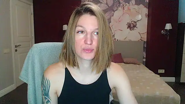 EmilyWalkeri online show from 01-22-25, 07:46