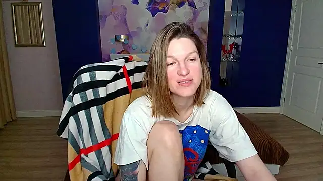 EmilyWalkeri online show from 03-08-25, 01:06