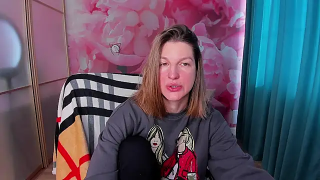 EmilyWalkeri online show from 03-21-25, 07:00