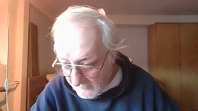 Snapshot of Sammy1660 chatting on 01-13-25, 08:05 Sammy1660 online show from 01-13-25, 08:05