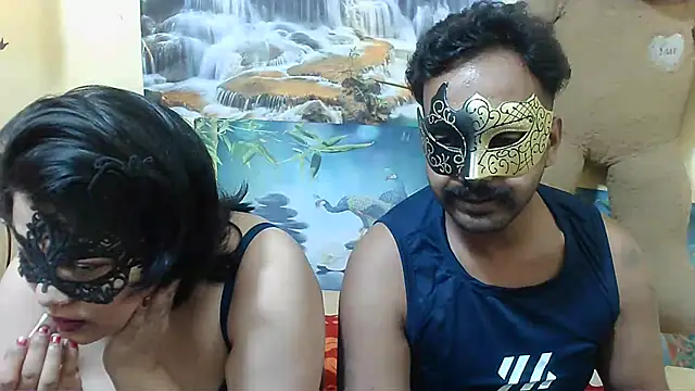 Snapshot of Cutehornycouples chatting on 12-14-24, 06:52 Cutehornycouples online show from 12-14-24, 06:52