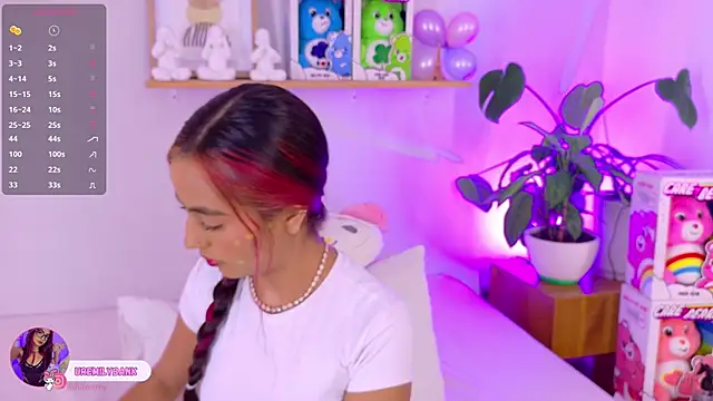 emily bank online show from 12-01-25, 07:52