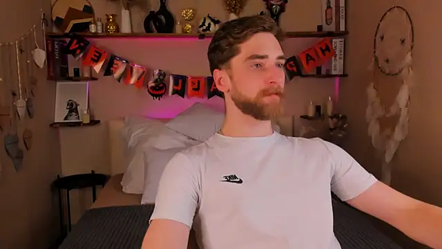 DexterDexx online show from 10-31-25, 11:06