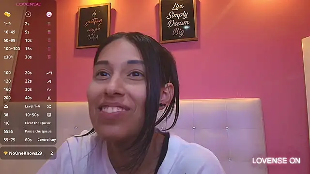 yourcuteneighbourr online show from 02-08-25, 09:35