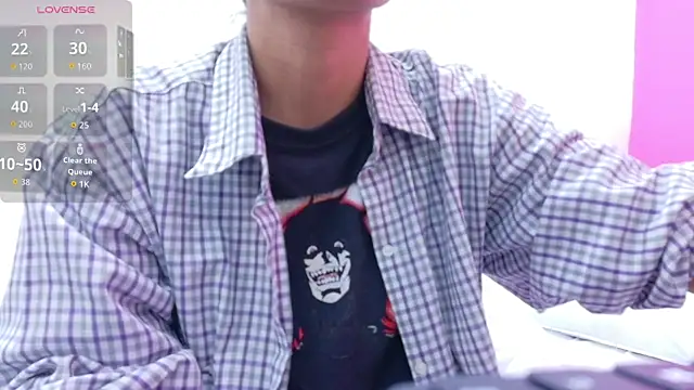 yourcuteneighbourr online show from 12-18-25, 03:01