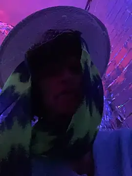 gurlnips online show from 02-14-25, 06:56