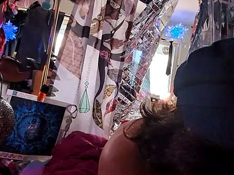 gurlnips online show from 02-21-25, 06:59