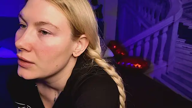 Liv Fay online show from 02-22-25, 01:46