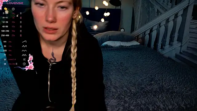 Liv Fay online show from 03-05-25, 07:27