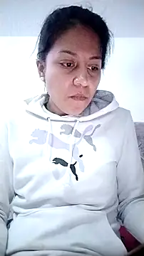 Snapshot of Tiphanydirty3 chatting on 02-04-26, 02:06 Tiphanydirty3 online show from 02-04-26, 02:06