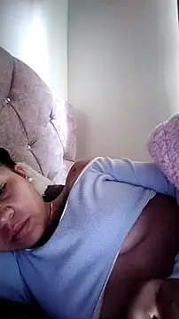 Snapshot of Tiphanydirty3 chatting on 02-07-26, 03:27 Tiphanydirty3 online show from 02-07-26, 03:27